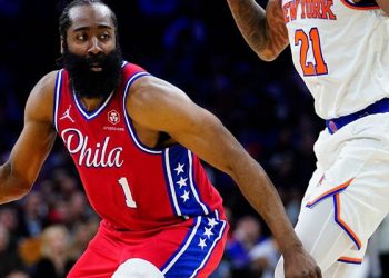 Harden, seyircisinin önünde galibiyetle başladı