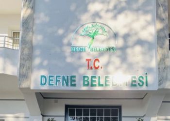Hatay'da Defne Belediyesi'nin hesaplarına el konuldu