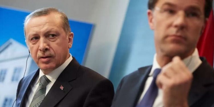 Hollanda Başbakanı Rutte bugün Türkiye'ye geliyor