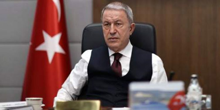 Hulusi Akar, Karadeniz'deki mayınlarla ilgili konuştu: Gemilerimiz ve uçaklarımız teyakkuz halinde