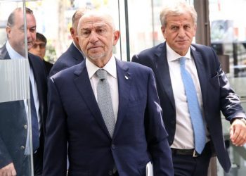 Hıncal Uluç: Futbol Federasyonu derhal görevden alınmalı, 13 hakemin yönettikleri maçların temiz olduğuna kim inanacak?