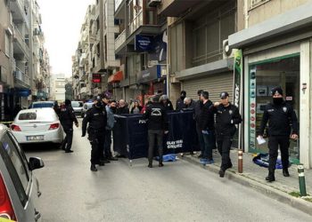 Hırsızlık için girdiği apartmanın 2'nci katından atlayan kişi öldü