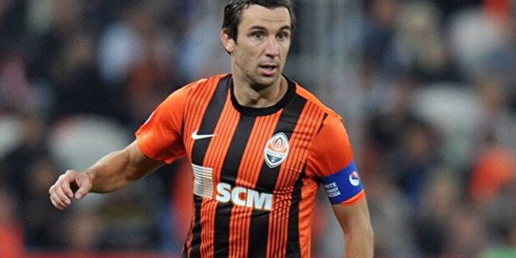 Hırvat Darijo Srna, Ukrayna'daki 100 çocuğu ülkesine götürdü