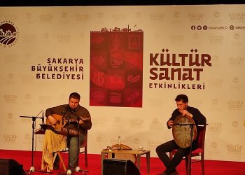 AKM de Santur Sanatçısı Sedat Anar  konserine yoğun ilgi