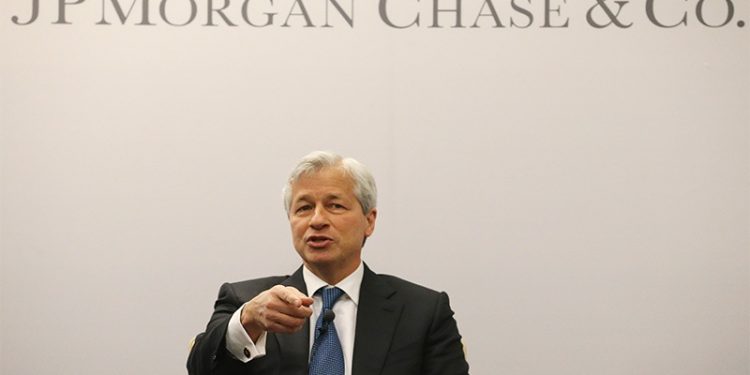 JPMorgan CEO'su Dimon: SWIFT yasağı Ruslarla iş yapmaya engel değil