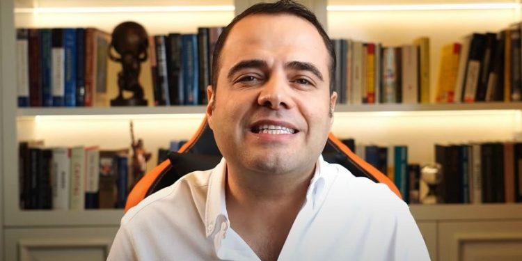 'Japon atasözü' krizi: Japon Youtuber yalanladı, Özgür Demirtaş'tan cevap geldi