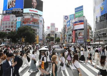 Japonya, Covid-19 nedeniyle uyguladığı sınır önlemlerini hafifletiyor