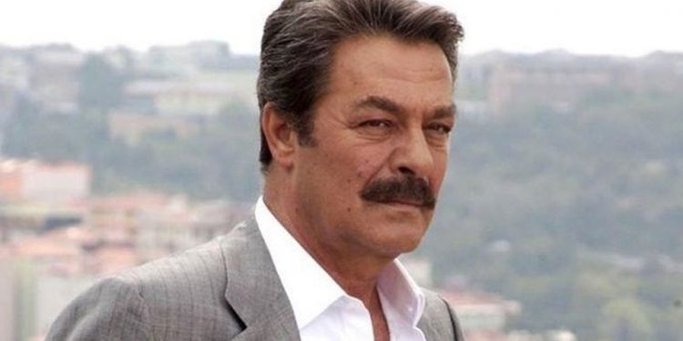 Kadir İnanır’ın hayatını anlatan belgesel çekilecek