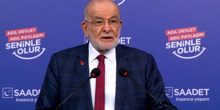 Karamollaoğlu, iktidara yüklendi: Geçmişte mağdur oldukları ne varsa; şimdi failleri oldular