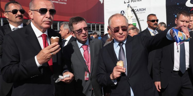 Karar yazarı Karaalioğlu: Savaşın veya barışın ardından Türkiye Rusya’yla eskisi gibi coşkulu ve asimetrik ilişki sürdüremez
