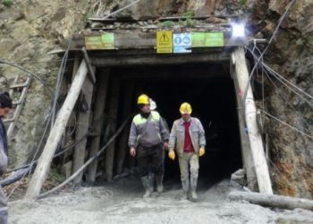 Kayseri'de maden ocağında g&ouml;&ccedil;&uuml;k: 2 kişi altında kaldı