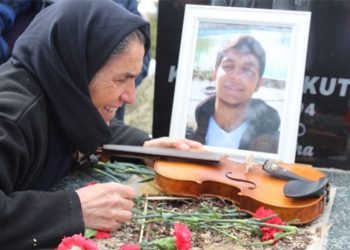 Kemal Kurkut mezarı başında anıldı