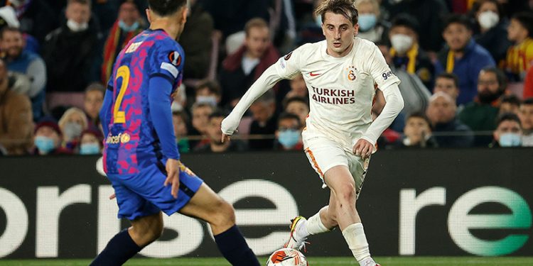 Kerem Aktürkoğlu'ndan Galatasaray taraftarına çağrı