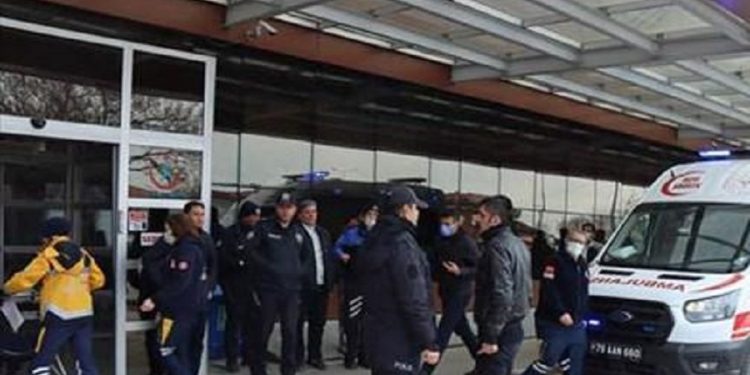 Kilis’te bir polis, hemşire olan eşine kurşun yağdırdı