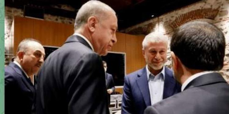 Kremlin: Abramoviç'in zehirlenmesi haberi "bilgi savaşının" bir ürünü