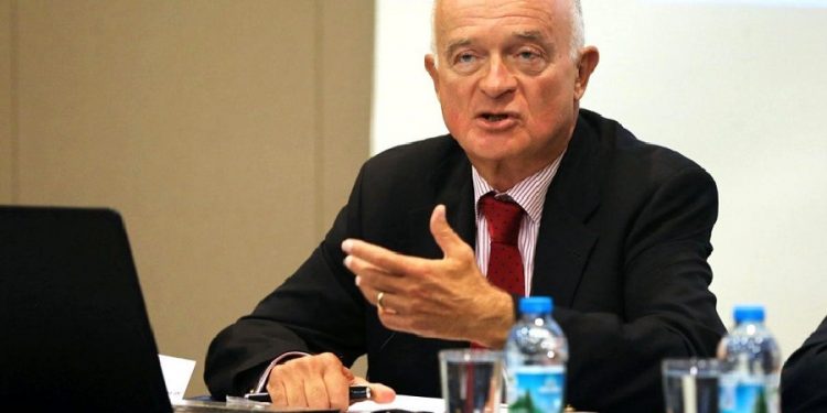 Kuneralp: ‘Emekli askerler görevdeyken Rusya’yla savaş çıksaydı demek ki gidip gemilerini Rusya’ya teslim edeceklerdi’