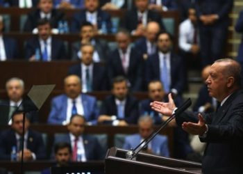 Köprü ve otoyol ücretleriyle ilgili eleştiriler AKP toplantısının gündeminde: "En pahalı hizmet yapılmayandır"