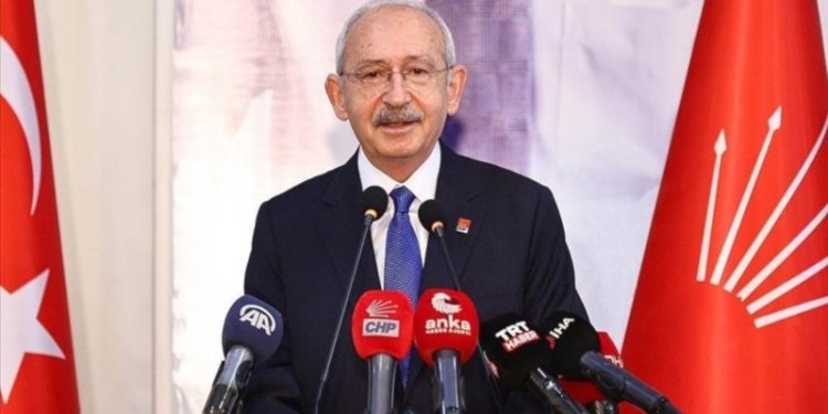 Kılıçdaroğlu: Altımız da demokrasi konusunda birbirimize benziyoruz
