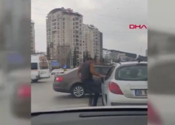 Kırmızı ışıkta geçtiği için uyarılınca çekiçle saldıran sürücü tutuklandı