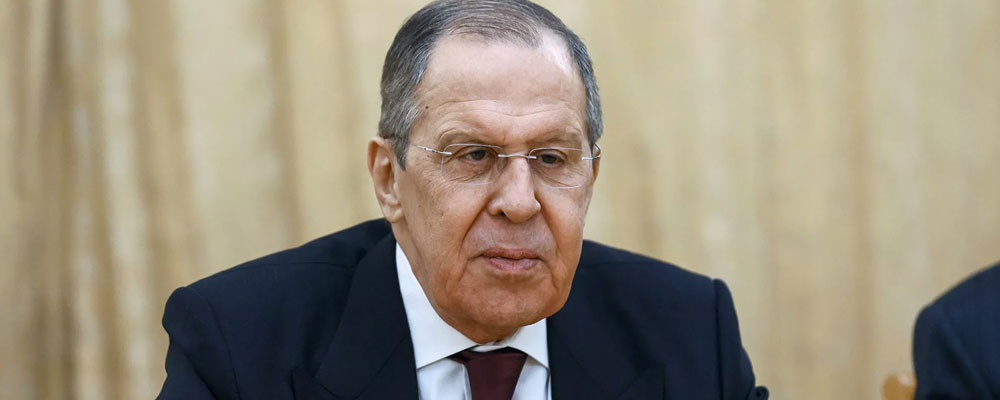 Lavrov: Batı, eski SSCB ülkelerinin topraklarında askeri tesisler kurmaktan vazgeçmeli