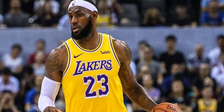 LeBron James'in tarihi rekoru, Lakers'a galibiyet için yetmedi