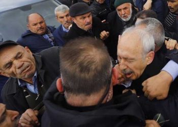 Linç girişimi: Kılıçdaroğlu'na yumruk atan saldırgan için 3 yıl 10 ay hapis istendi