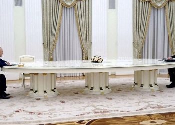 Macron: Putin için 'kasap' ifadesini kullanmayacağım