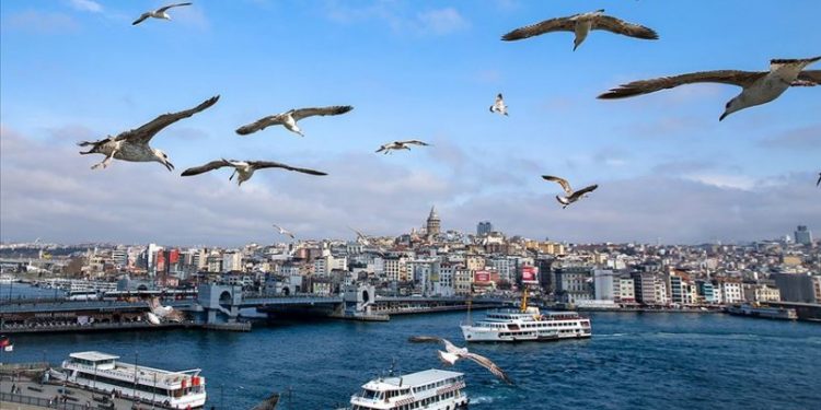 Marmara'da sıcaklıklar artıyor: İstanbul 21 dereceyi görecek