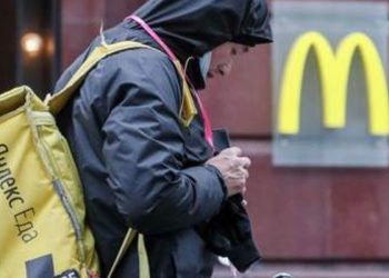 McDonald's ve Starbucks Rusya'da kepenk kapattı, Coca Cola faaliyetlerini durdurdu
