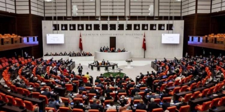 Meclis Başkanlığı'na 13 yeni fezleke gönderildi