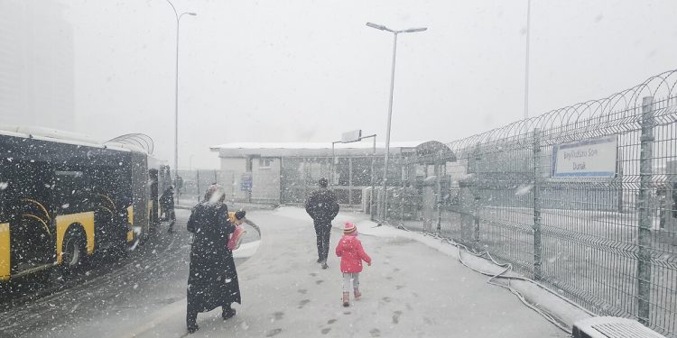 Meteoroloji’den şiddetli kar yağışı ve fırtına uyarısı