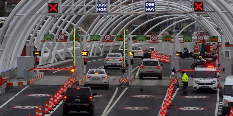 Milyonlarca sürücüyü ilgilendiriyor: 31 Mart'ta HGS etiketi ücretsiz olarak verilmeye başlanacak