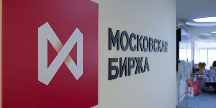 Moskova Borsası 'kısmen' işlemlere açılıyor