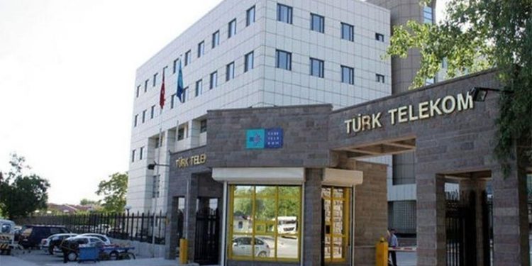 Murat Muratoğlu’dan Türk Telekom tepkisi: Tarih bu kazığı unutmayacak
