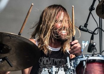 Müzik dünyası yasta: Genç müzisyen hayatını kaybetti
