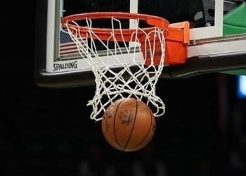 NBA'de Lakers, Mavericks karşısında sonunu getiremedi