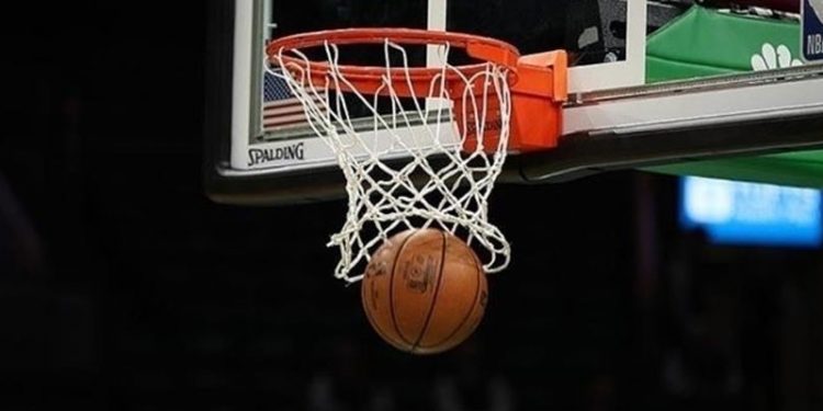 NBA'de Lakers, Mavericks karşısında sonunu getiremedi