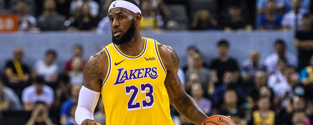 NBA'de LeBron James 56 sayıyla Lakers'ı sırtladı