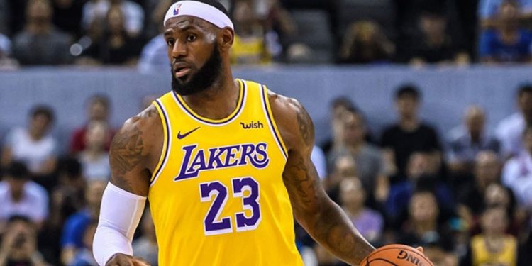 NBA'de LeBron James 56 sayıyla Lakers'ı sırtladı