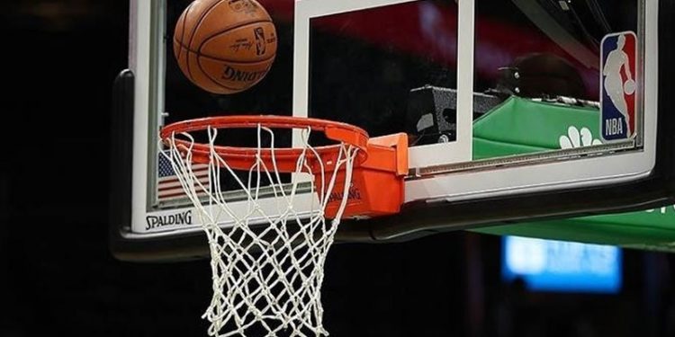 NBA'de Los Angeles derbisinin galibi Clippers