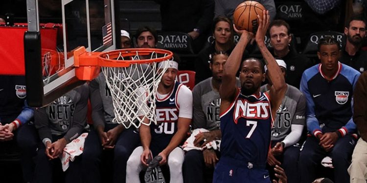 NBA'de Nets, Irving'in 50 sayısıyla kazandı