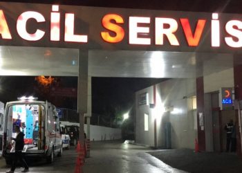 Okulda dehşet! Öğretmen, müdür yardımcısını bıçakladı