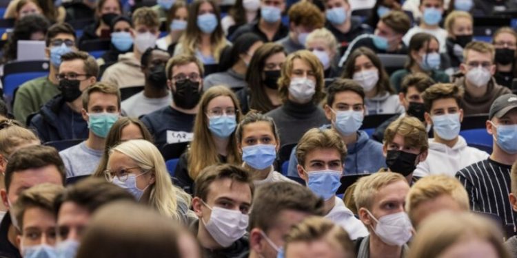 Omicron'un alt varyantı ortaya çıktı, daha bulaşıcı olduğu belirtildi: İşte tüm detaylar