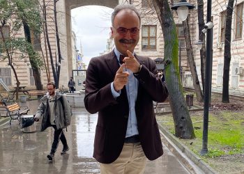 Pişmaniyecilerden Ali İhsan Varol ve Emrah Safa Gürkan’a suç duyurusu