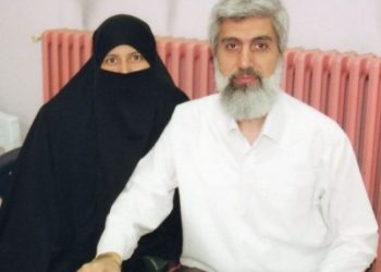 Polis, Semra Kuytul'un aracını engellemek için kapan attı