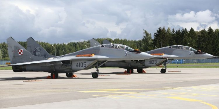 Polonya ve ABD arasında, Rus yapımı MIG 29'ların Ukrayna'ya nasıl gönderileceği konusunda anlaşmazlık çıktı