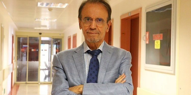 Prof. Dr. Ceyhan’dan bakanlığa gönderme: Virüs şaşırdı, ricat halinde kaçıyor