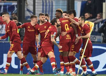 Roma, derbide Lazio'yu üç golle geçti
