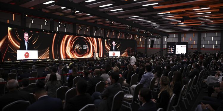 Rus diplomat: Ukrayna ile Antalya Diplomasi Forumu’nda görüşmek iyi bir fikir