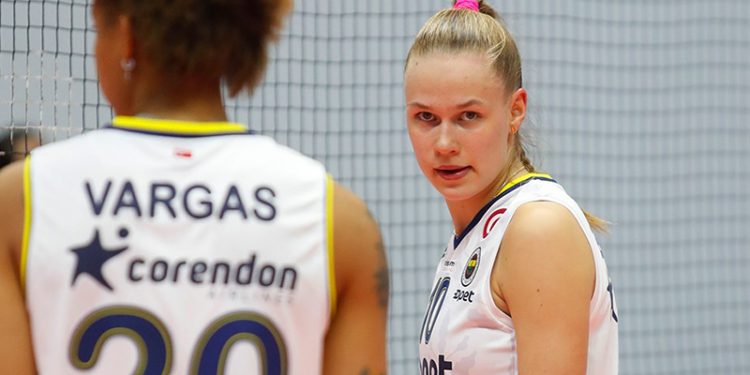 Rus ekibi men edildi, Fenerbahçe Opet doğrudan yarı finale yükseldi